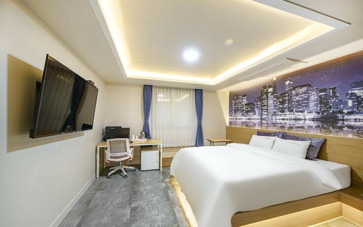 Imagen de la habitación del Hotel Gwangju Unam-dong Yeogijoa. Foto 17