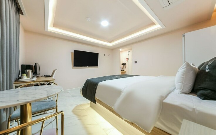 Imagen de la habitación del Hotel Gwangju Unam-dong Yeogijoa. Foto 18