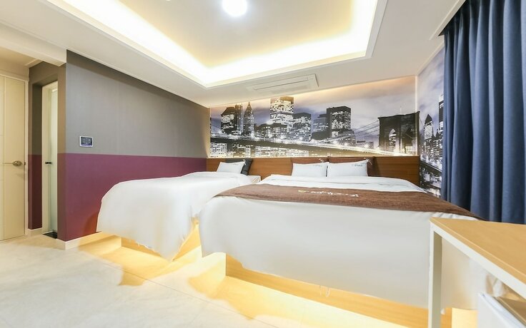 Imagen de la habitación del Hotel Gwangju Unam-dong Yeogijoa. Foto 19