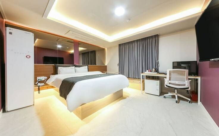 Imagen de la habitación del Hotel Gwangju Unam-dong Yeogijoa. Foto 21