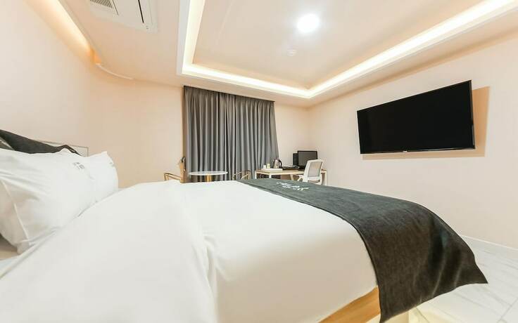 Imagen de la habitación del Hotel Gwangju Unam-dong Yeogijoa. Foto 26