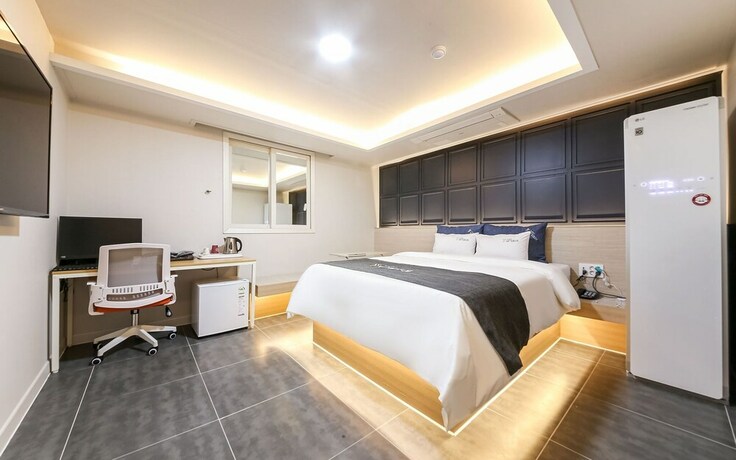Imagen de la habitación del Hotel Gwangju Unam-dong Yeogijoa. Foto 28