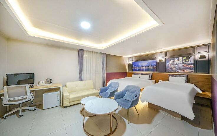 Imagen de la habitación del Hotel Gwangju Unam-dong Yeogijoa. Foto 29