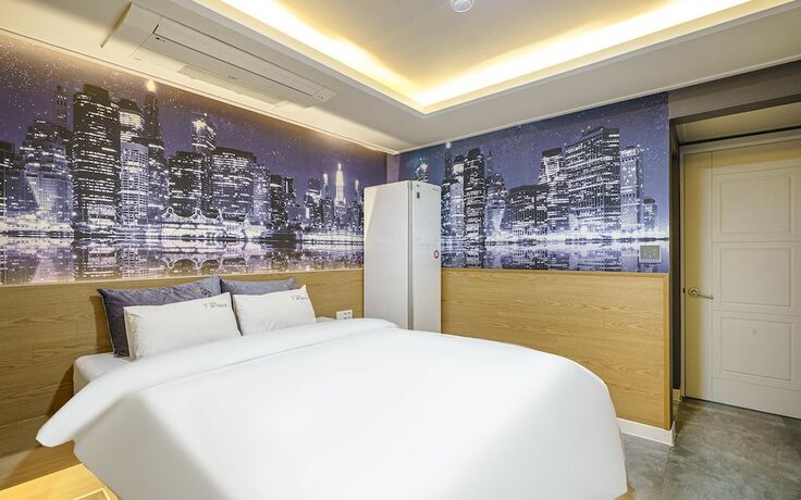 Imagen de la habitación del Hotel Gwangju Unam-dong Yeogijoa. Foto 30