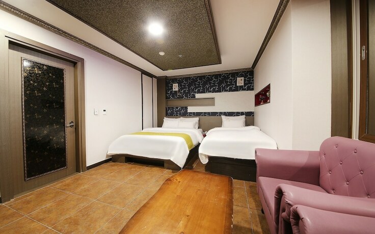 Imagen de la habitación del Hotel Gwangju Yongbongdong Agnes. Foto 17