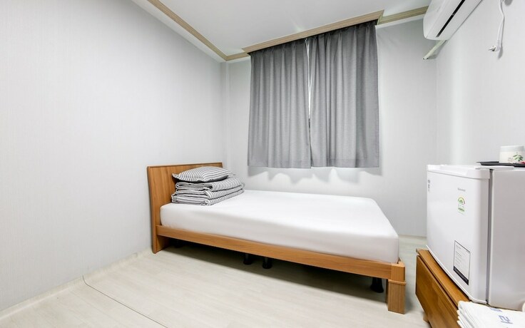 Imagen de la habitación del Hotel Gwangyang Plus. Foto 3