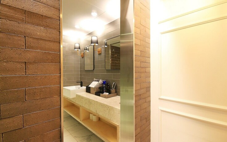 Imagen de la habitación del Hotel Gwangyang Yongam Good Day. Foto 16