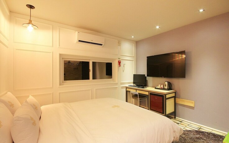 Imagen de la habitación del Hotel Gwangyang Yongam Good Day. Foto 26