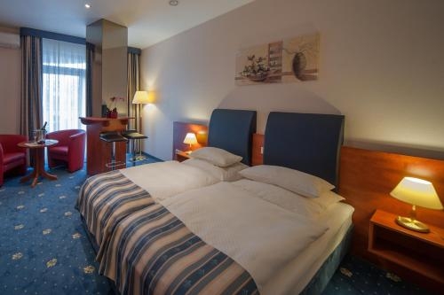 Imagen de la habitación del Hotel Gwarna. Foto 9