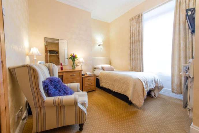 Imagen de la habitación del Hotel Gwesty\'r Marine Hotel and Spa. Foto 16