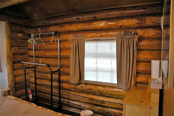 Imagen de la habitación del Hotel Gwin\'s Lodge and Roadhouse Est. 1952. Foto 19