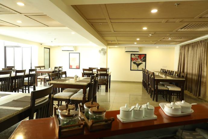 Imagen del bar/restaurante del Hotel Gyangarh. Foto 3