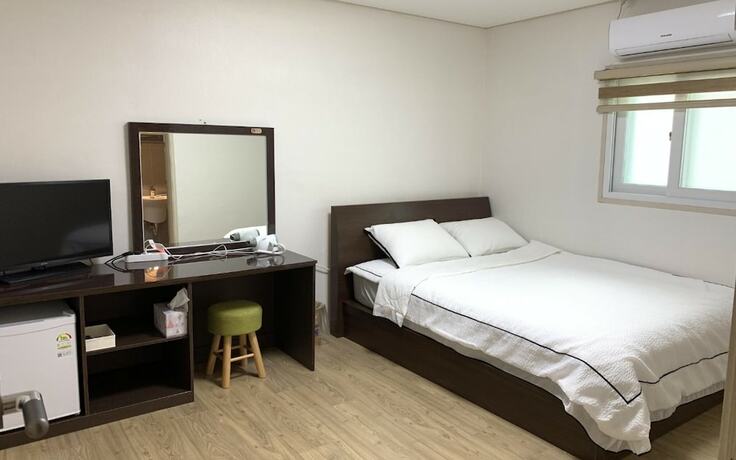 Imagen de la habitación del Hotel Gyeongju Bulguksa Roamers Stay. Foto 3