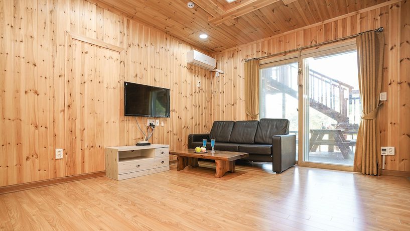 Imagen de la habitación del Hotel Gyeongju Byeolgwadal-iyagi Pension. Foto 8