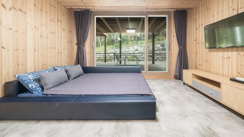 Imagen de la habitación del Hotel Gyeongju Byeolgwadal-iyagi Pension. Foto 16
