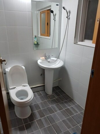 Imagen de la habitación del Hotel Gyeongju Ran Hanok. Foto 25