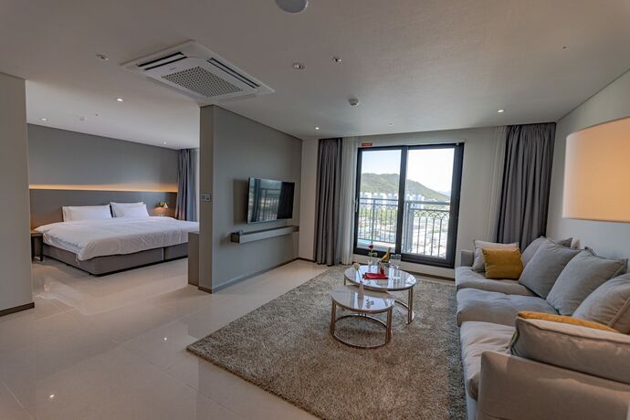 Imagen de la habitación del Hotel Gyeong-ju The Terrace. Foto 15