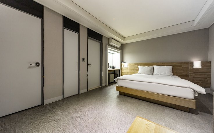 Imagen de la habitación del Hotel Gyeongsan Grand. Foto 12