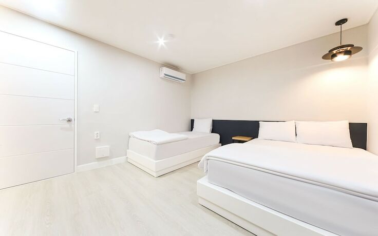 Imagen de la habitación del Hotel Gyeongsan Love way. Foto 15