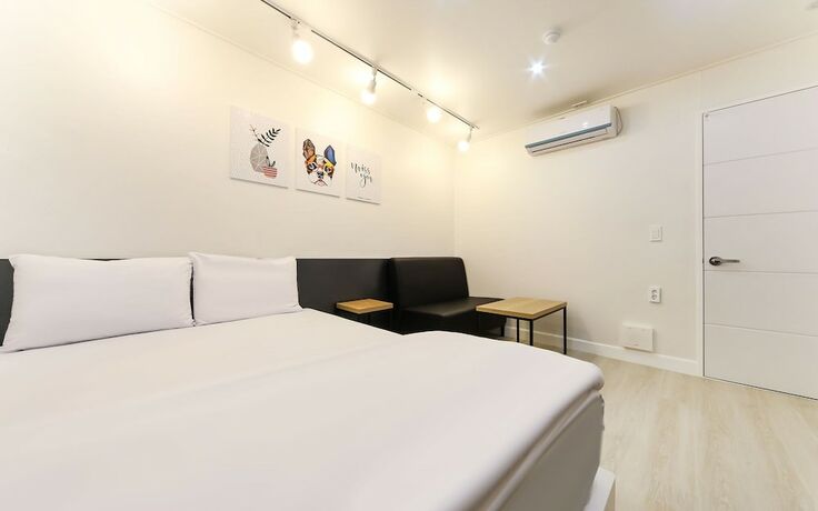 Imagen de la habitación del Hotel Gyeongsan Love way. Foto 16