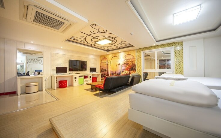 Imagen general del Hotel Gyeongsan W Good Time. Foto 5