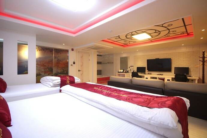 Imagen general del Hotel Gyeongsan W Good Time. Foto 10