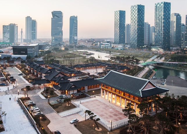 Imagen de los exteriores del Hotel Gyeongwonjae Ambassador Incheon - Associated With Accor. Foto 15