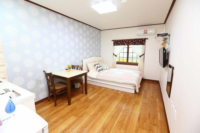 Imagen general del Hotel Gyeryounggil Byeukdolga. Foto 11