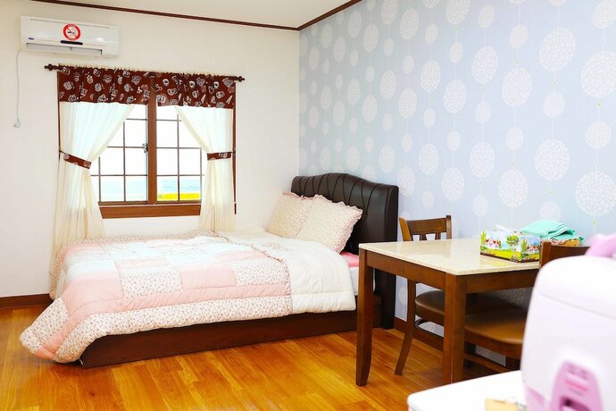 Imagen de la habitación del Hotel Gyeryounggil Byeukdolga. Foto 31