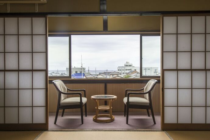 Imagen de la habitación del Hotel Gyotakuso Suzukiya. Foto 14
