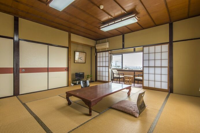 Imagen de la habitación del Hotel Gyotakuso Suzukiya. Foto 15