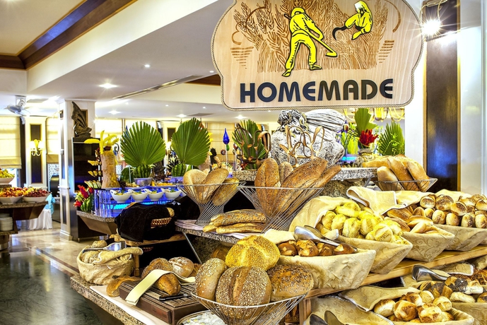 Imagen del bar/restaurante del Hotel Gypsophila Club Marine. Foto 5