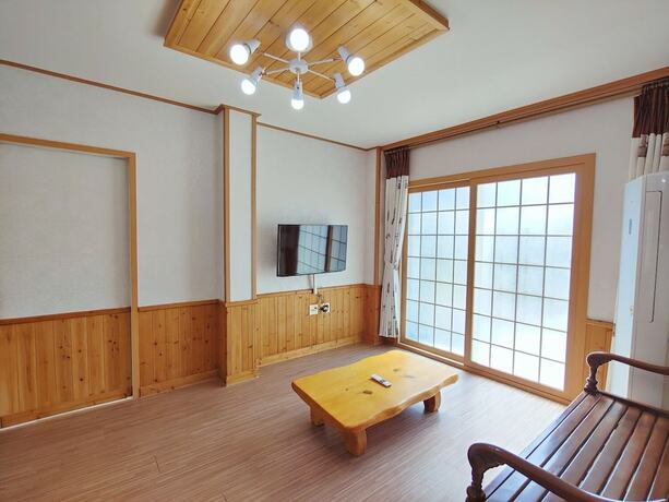 Imagen de la habitación del Hotel Gyul House. Foto 16