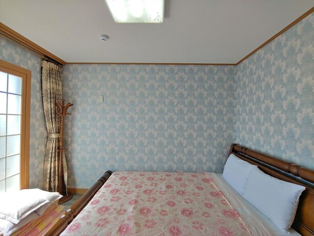 Imagen de la habitación del Hotel Gyul House. Foto 20