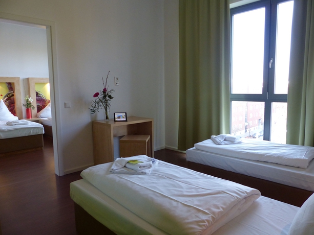 Imagen de los interiores del Hotel H+ 4 Youth Berlin Mitte. Foto 15