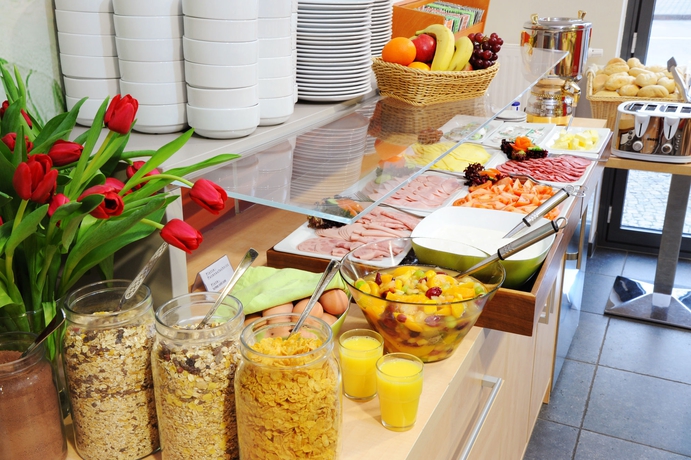 Imagen del bar/restaurante del Hotel H+ 4 Youth Berlin Mitte. Foto 6