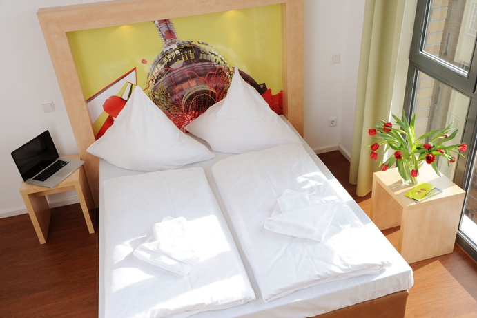 Imagen de la habitación del Hotel H+ 4 Youth Berlin Mitte. Foto 10