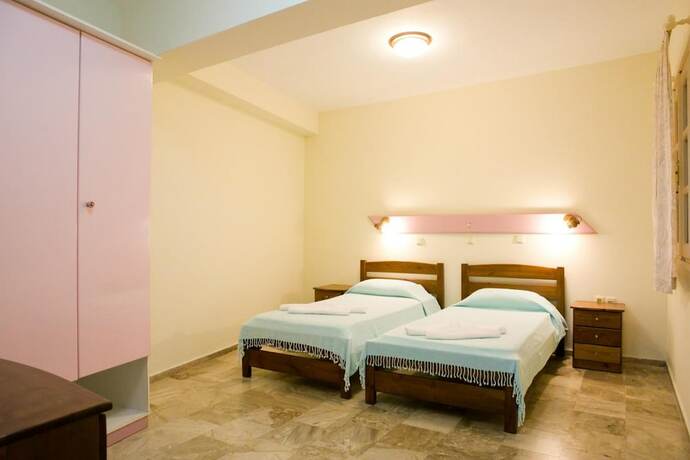 Imagen general del Hotel H Ambiance Studios. Foto 13