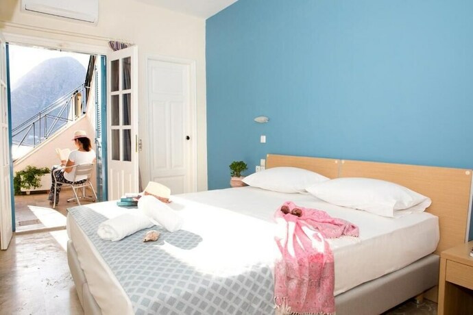 Imagen de la habitación del Hotel H Ambiance Studios. Foto 22