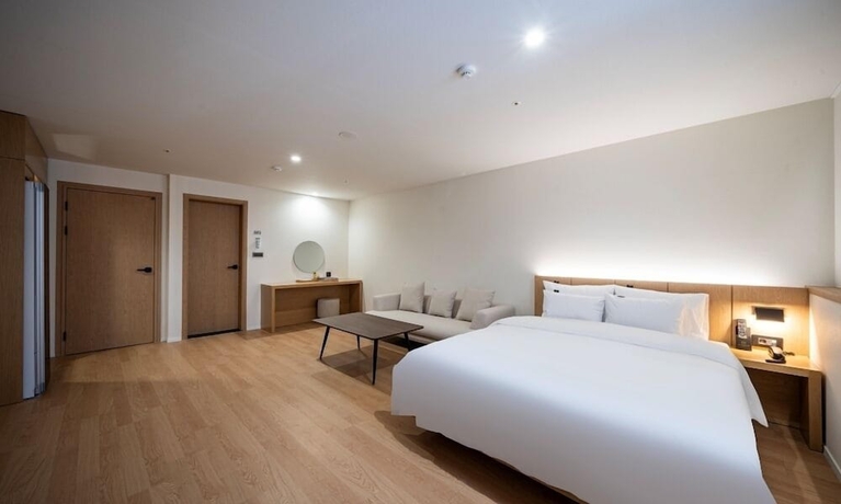 Imagen de la habitación del Hotel H Avenue Gumi Okgye. Foto 6