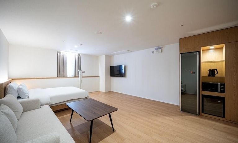 Imagen de la habitación del Hotel H Avenue Gumi Okgye. Foto 7