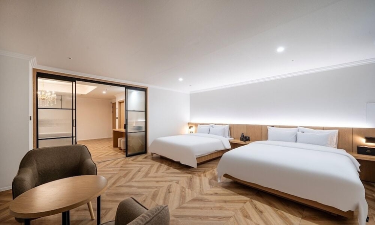 Imagen de la habitación del Hotel H Avenue Gumi Okgye. Foto 10
