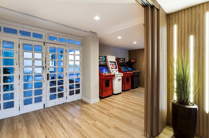 Imagen de los interiores del Hotel H, Balneário Camboriú. Foto 18