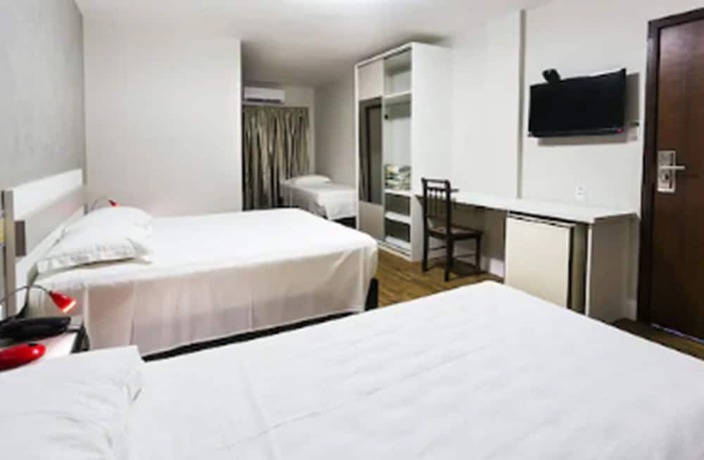 Imagen de la habitación del Hotel H, Balneário Camboriú. Foto 11