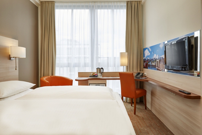 Imagen de la habitación del Hotel H+ Berlin Mitte. Foto 7