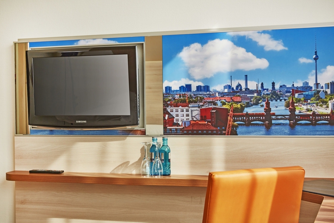 Imagen de la habitación del Hotel H+ Berlin Mitte. Foto 12