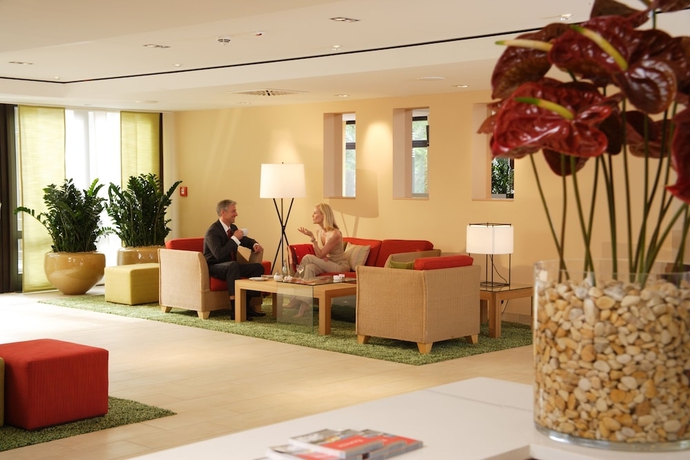 Imagen de los interiores del Hotel H+ Bochum. Foto 16