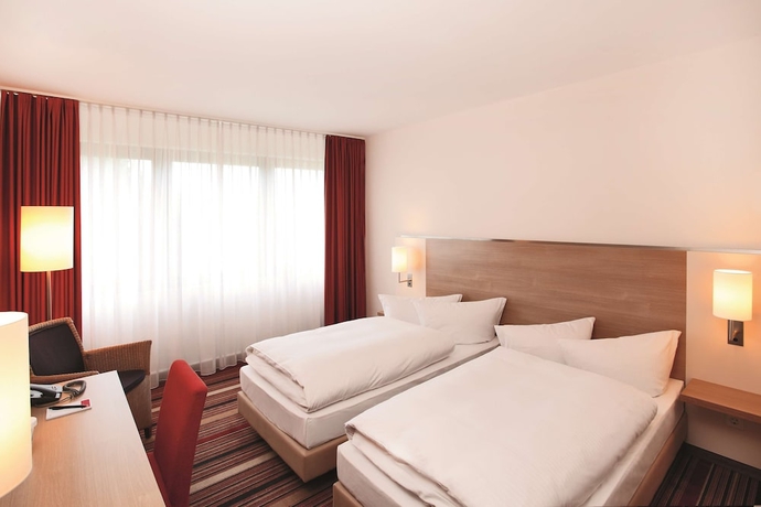 Imagen de la habitación del Hotel H+ Bochum. Foto 9