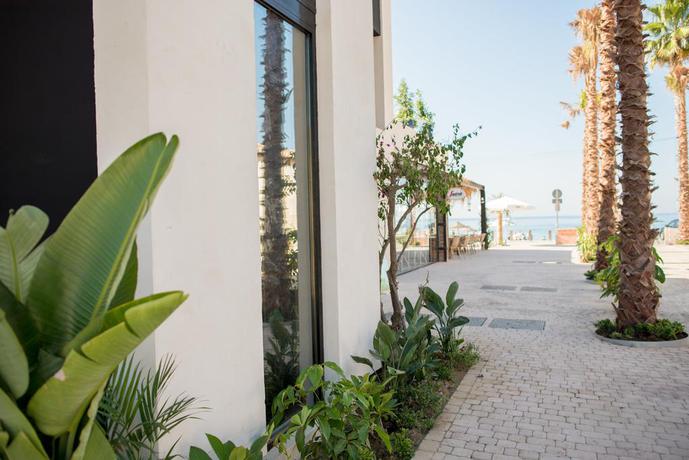 Imagen de los exteriores del Hotel H Boutique Peña Parda. Foto 10