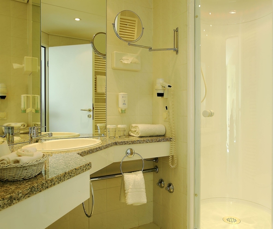 Imagen de la habitación del Hotel H+ Erfurt. Foto 5